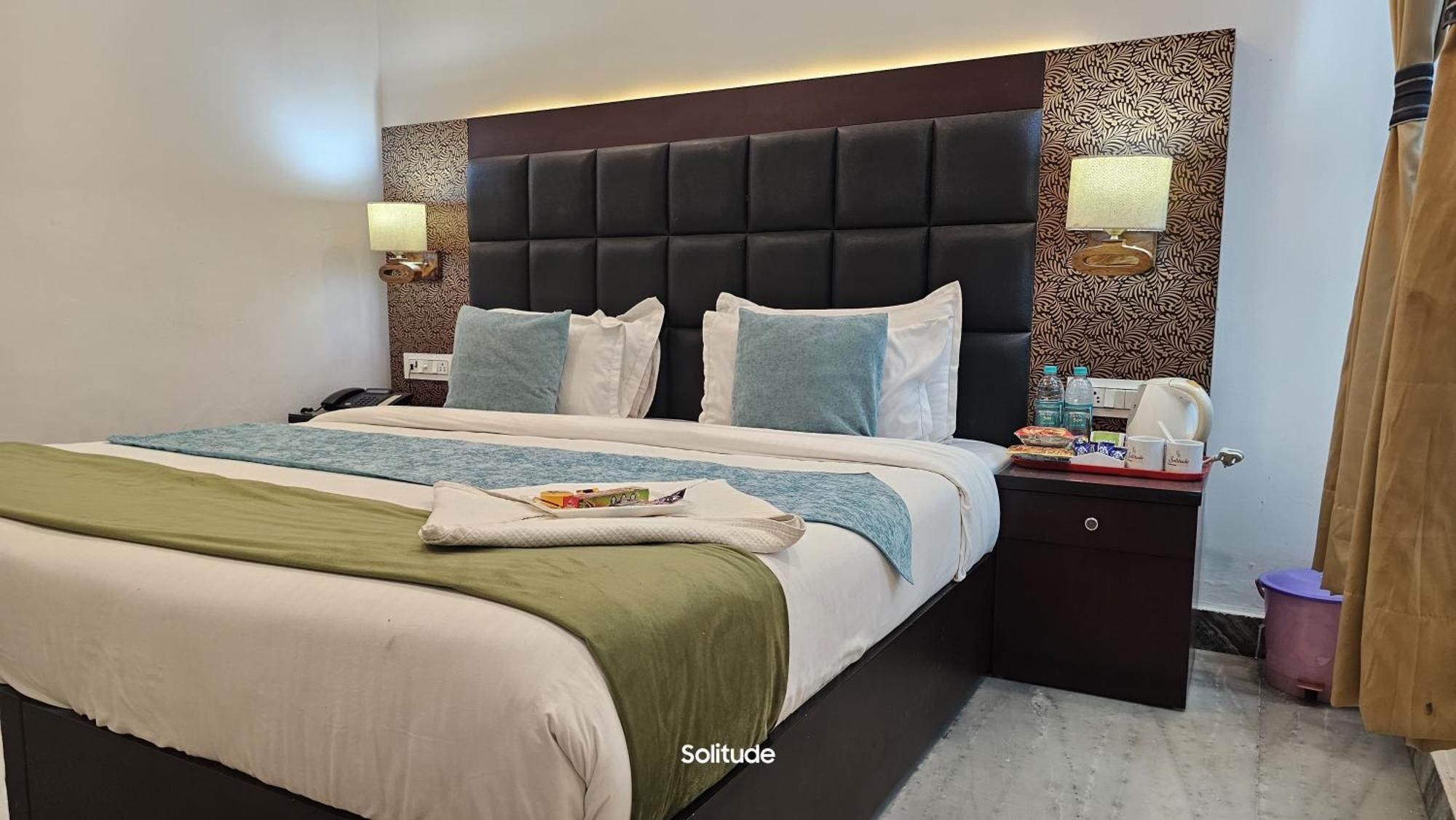 Solitude, The Boutique Hotel Халдвани Экстерьер фото